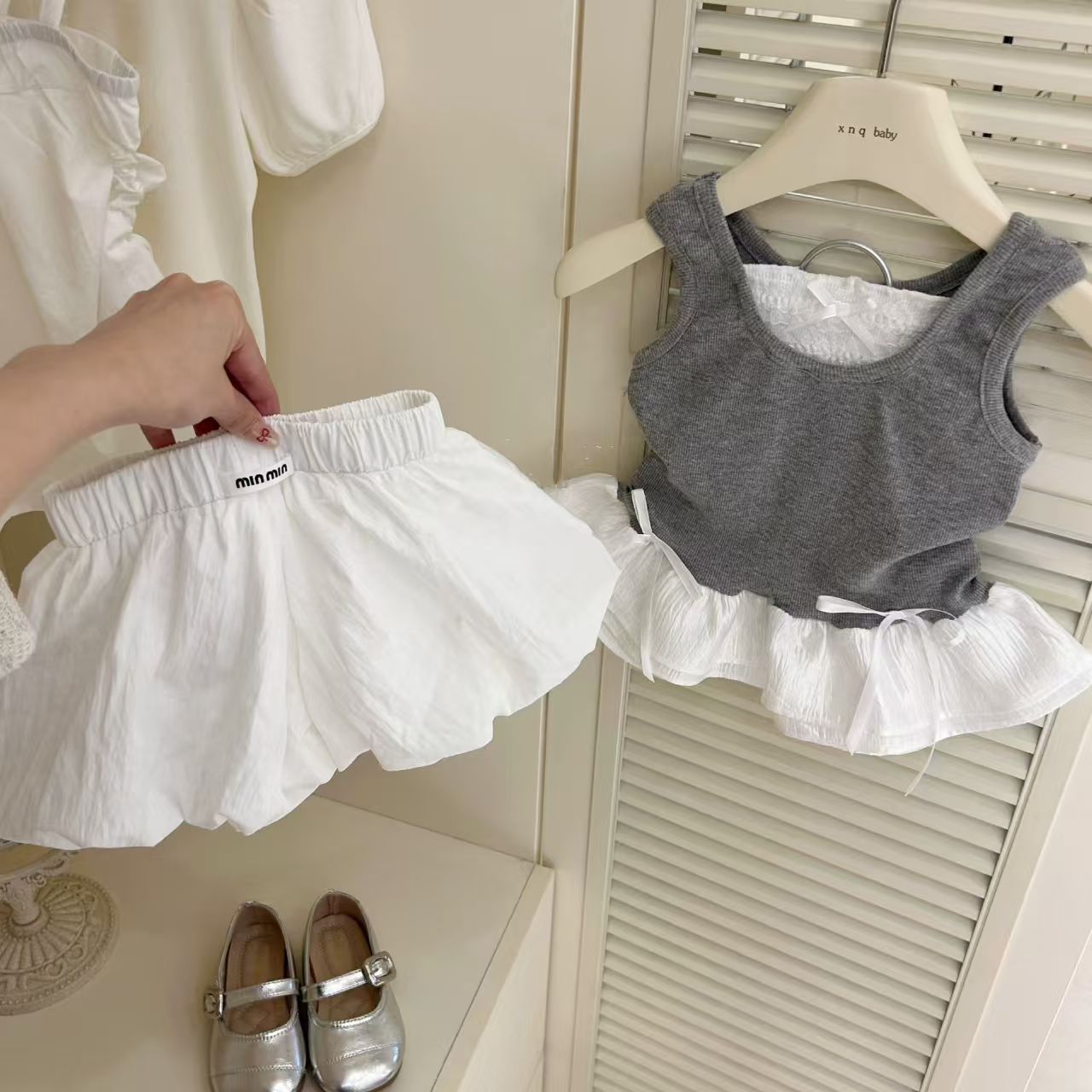 Children's and Girls' clothing set 2025 Summer New Style Children's lace patchwork vest Flower bud Shorts two-piece set sweet and trendy full figure