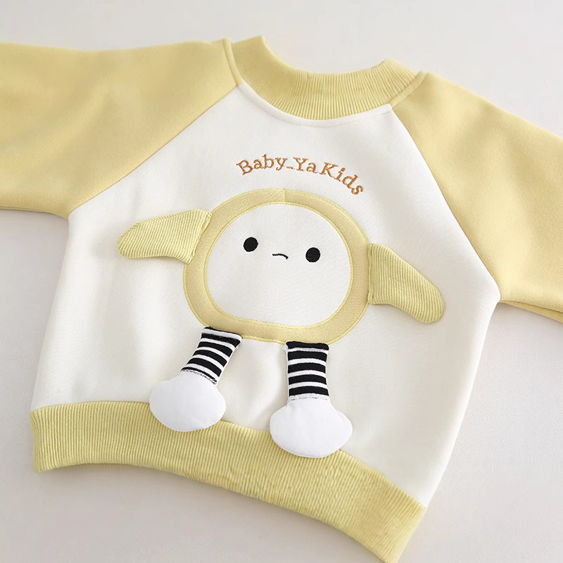 Boys' one-piece fleece autumn and winter set: 1-year-old baby winter clothes 3 Cool baby clothes 2 Children's fleece two-piece set 5 Trendy Application Scenario