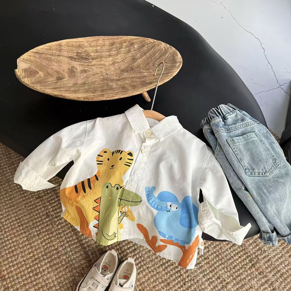 2024 Boys' shirt lapel Korean-style stylish spring and autumn clothes for boys, children's cartoon printed little kids' shirt details Picture