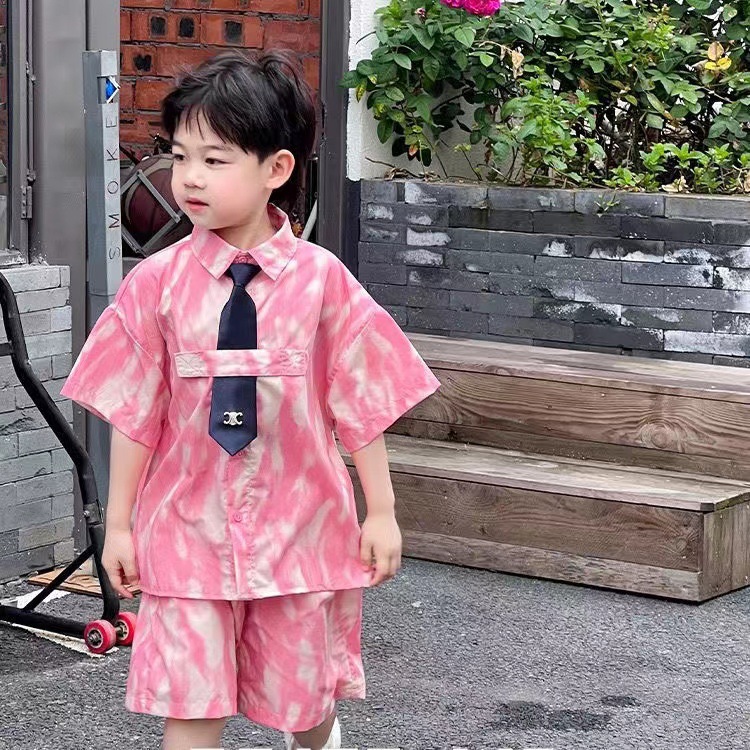 Boys' 2025 Summer New short-sleeved shirt set, children's fashionable tie-dyed shirt and shorts, Boys' two-piece set, trendy full figure