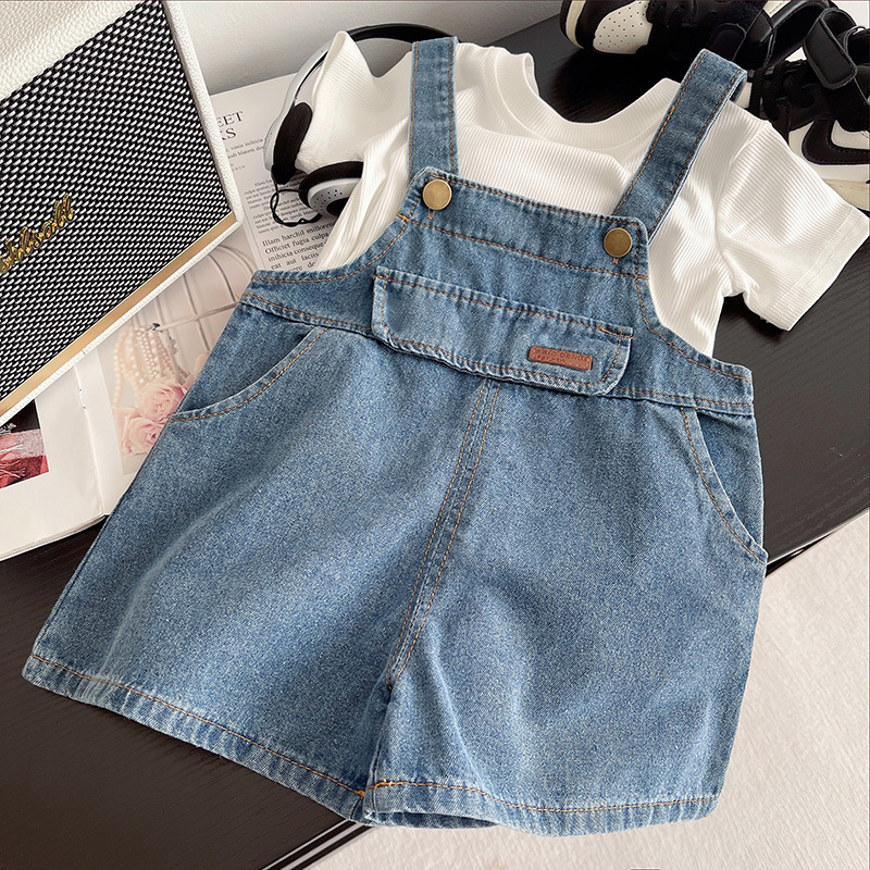 A new men's summer girls' set for 2025, featuring a stylish short-sleeved T-shirt and rabbit-ear denim overalls details Picture