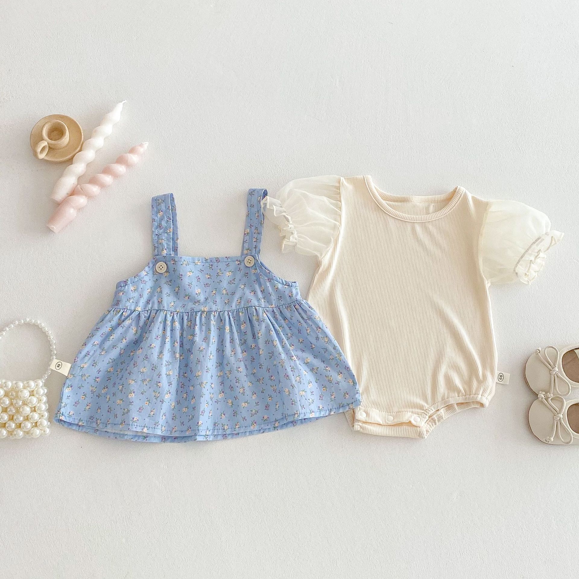 A new style of floral print dress for girls aged 0-2 in 2025, a solid color, thin baby dress for summer girls. Korean-style baby dress details Picture