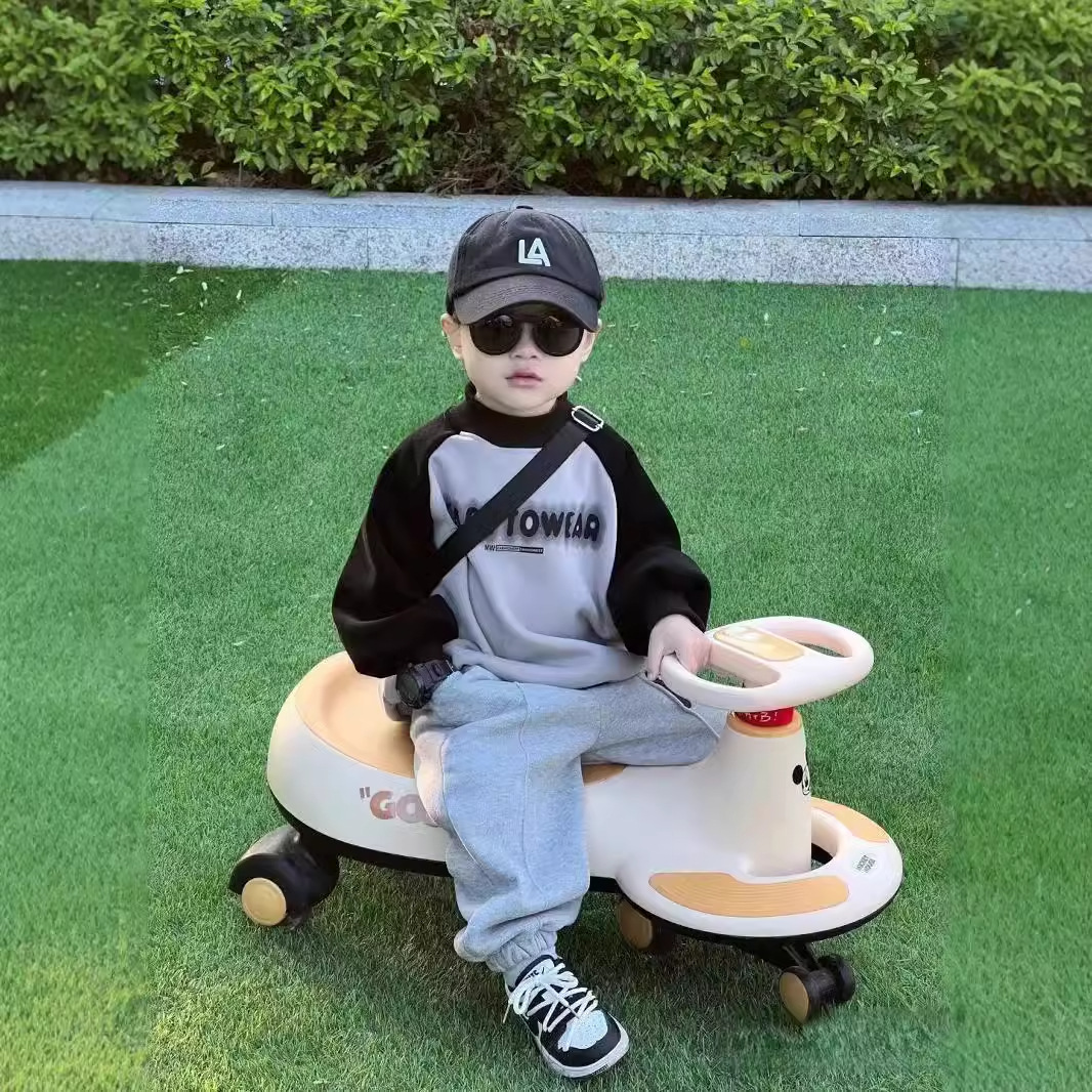 Boys' Autumn Set 2024 Spring and Autumn New Boys' pullover hoodie, stylish and trendy, a complete set of children's sweatpants details Picture