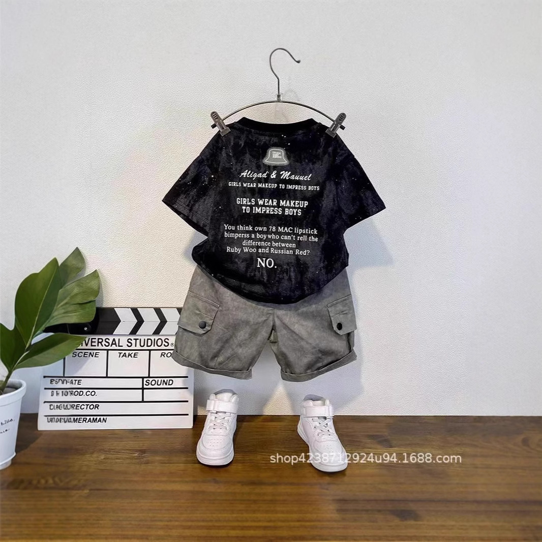 Boys' summer short-sleeved set, stylish baby clothes 2025 new style, trendy summer thin children's clothing for middle and small kids details Picture
