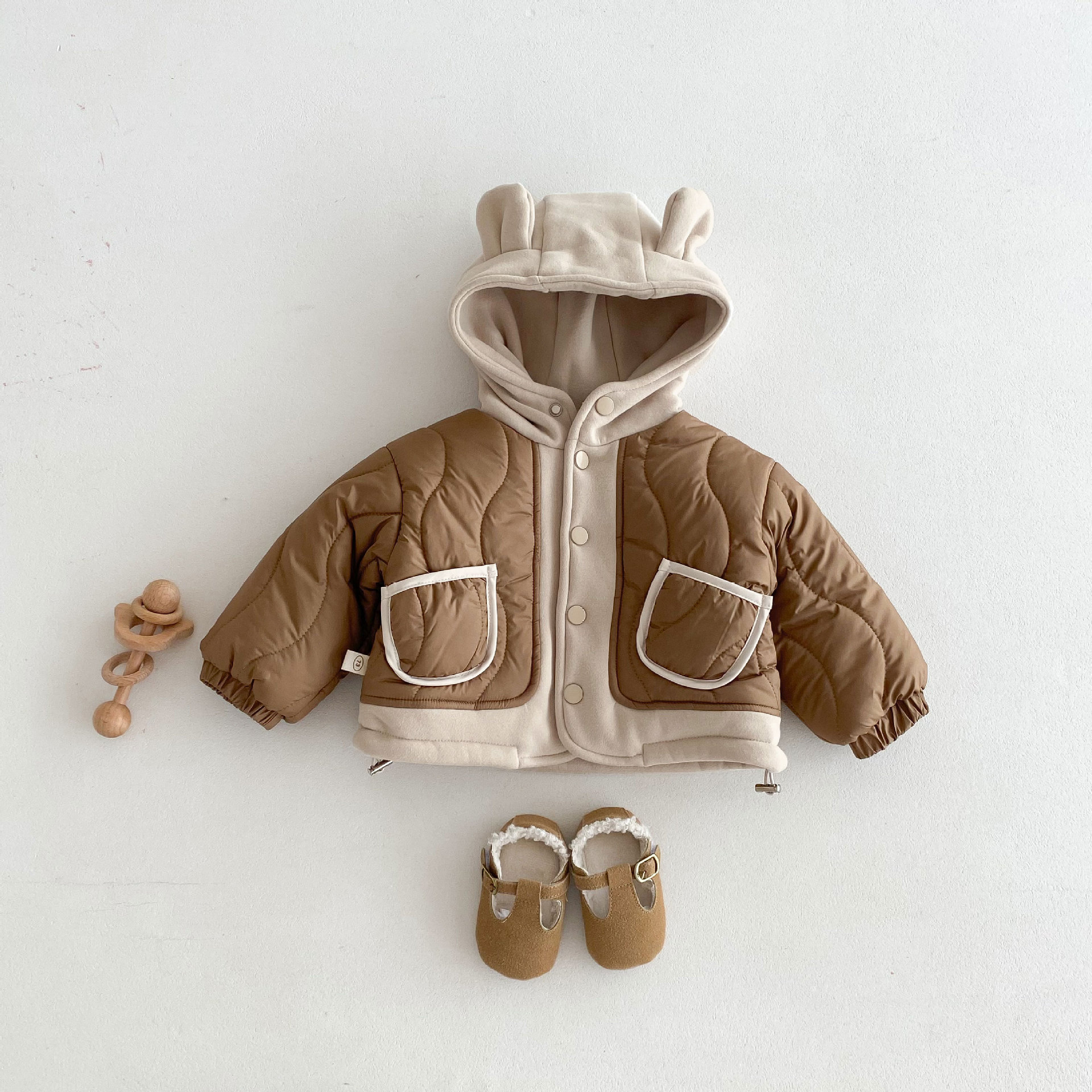 Children's Korean-style cotton-padded jacket for 0-5 years old, winter boys' color-blocked thickened hooded top, baby winter clothing trend AY338 full figure
