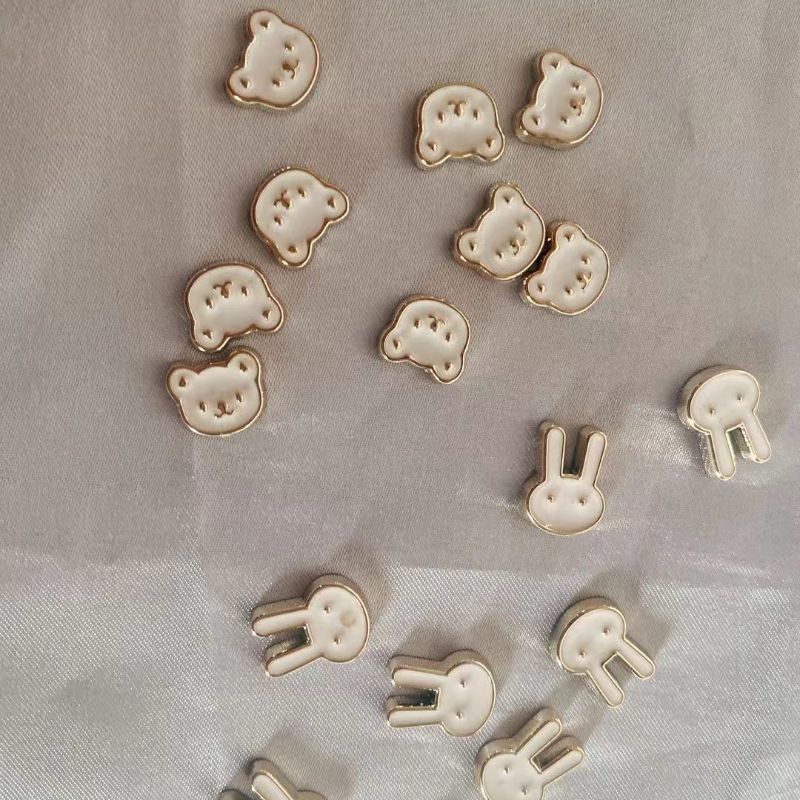The manufacturer sells electroplated base plates, white little rabbit oiling, ear studs, headwear and other pastable accessories Specification image