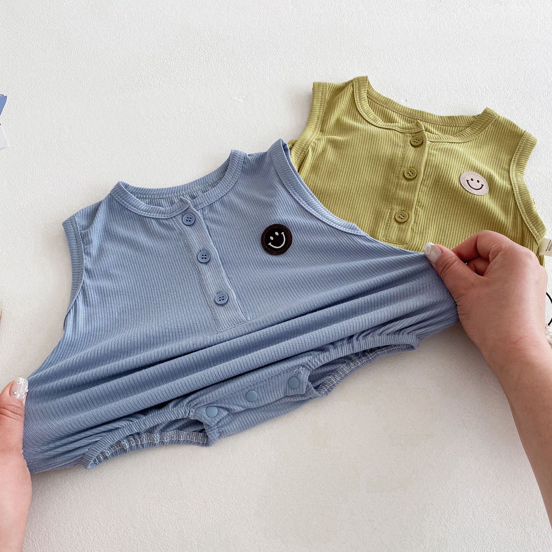Baby Smiling and farting Dress 2025 New Summer baby solid color ribbed sleeveless hatching dress with newborn label details Picture