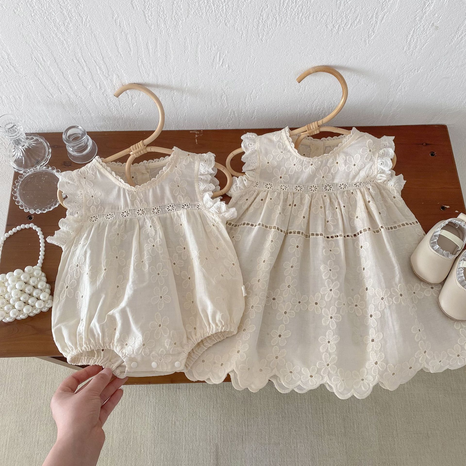 Sleeveless baby clothes for babies aged 0-2 in summer, super cute baby clothes for girls in Zhili, Huzhou, thin AL548 details Picture