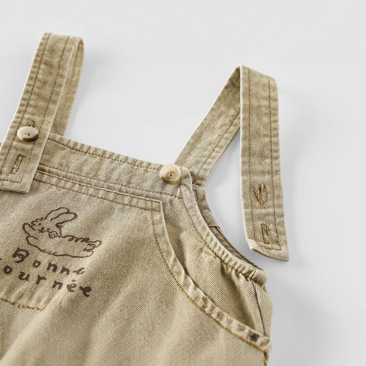 Children's cartoon overalls 2025 new autumn Girls' fashionable printed casual pants, baby's stylish jeans trend Specification drawing