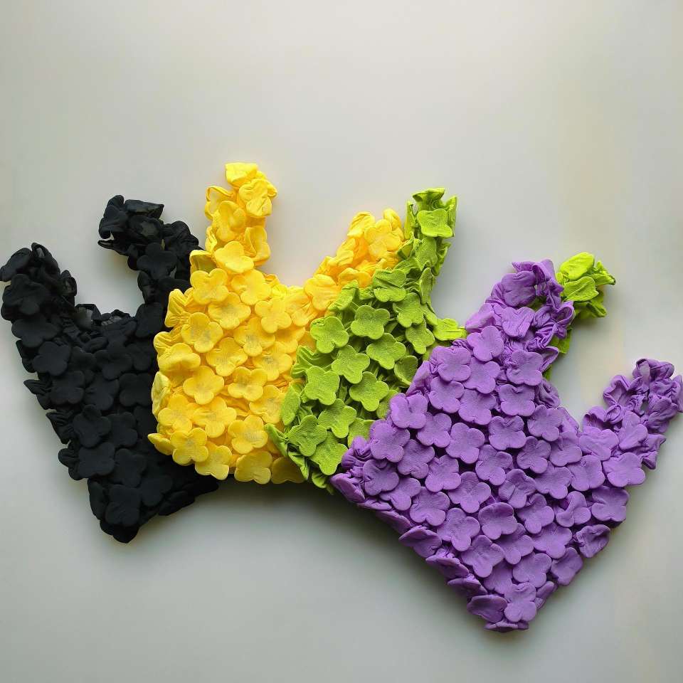 Best-selling Japanese and Korean bubble bags, durian bags, pineapple bags, travel handbags, chiffon women's bags, yoga bags, multi-functional portable travel bags, travel bags details Picture