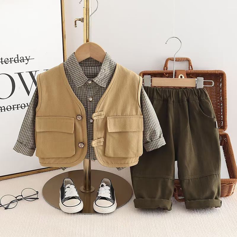 Boys' Autumn three-piece set, Children's spring and autumn set 2024, new Korean style, stylish baby and little boy's cool vest Application Scenario