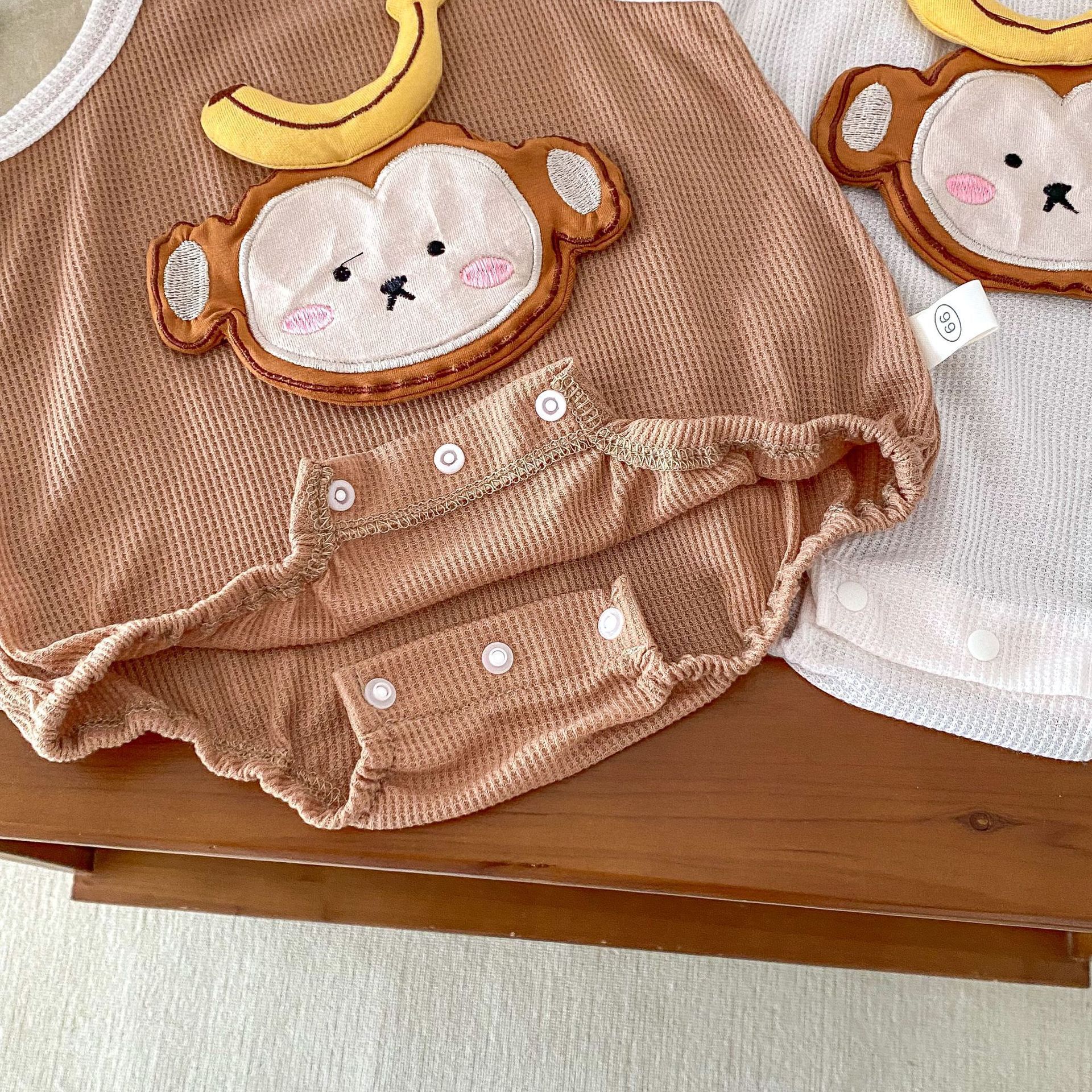 Baby super cute tummy dress 0-2 years old summer baby cartoon patch Little monkey halter top baby summer dress AL159 Application Scenario
