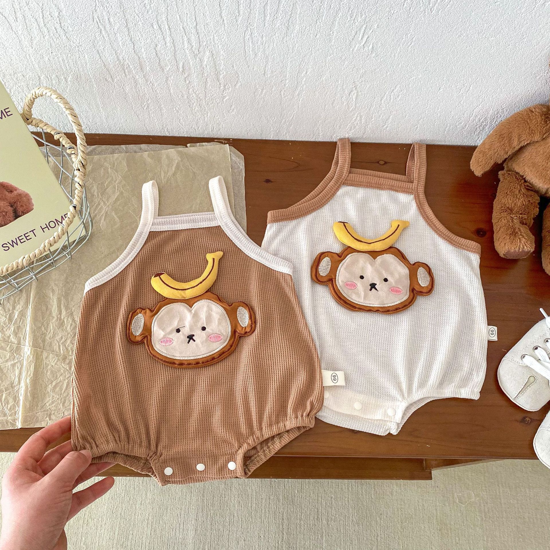 Baby super cute tummy dress 0-2 years old summer baby cartoon patch Little monkey halter top baby summer dress AL159 details Picture