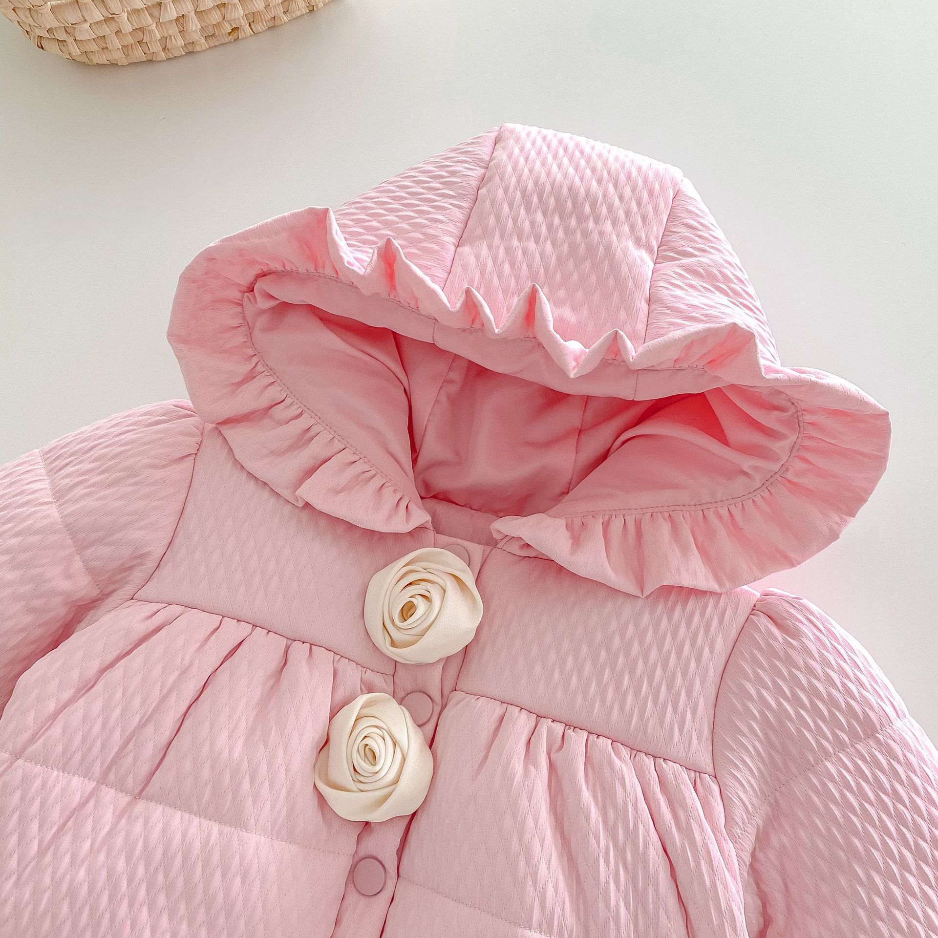 Thick cotton-padded jacket for girls, 0-5 years old, winter girls, stylish fleece, flower-trimmed, hooded and cotton-padded sweet cotton-padded jacket AY689 Specification drawing
