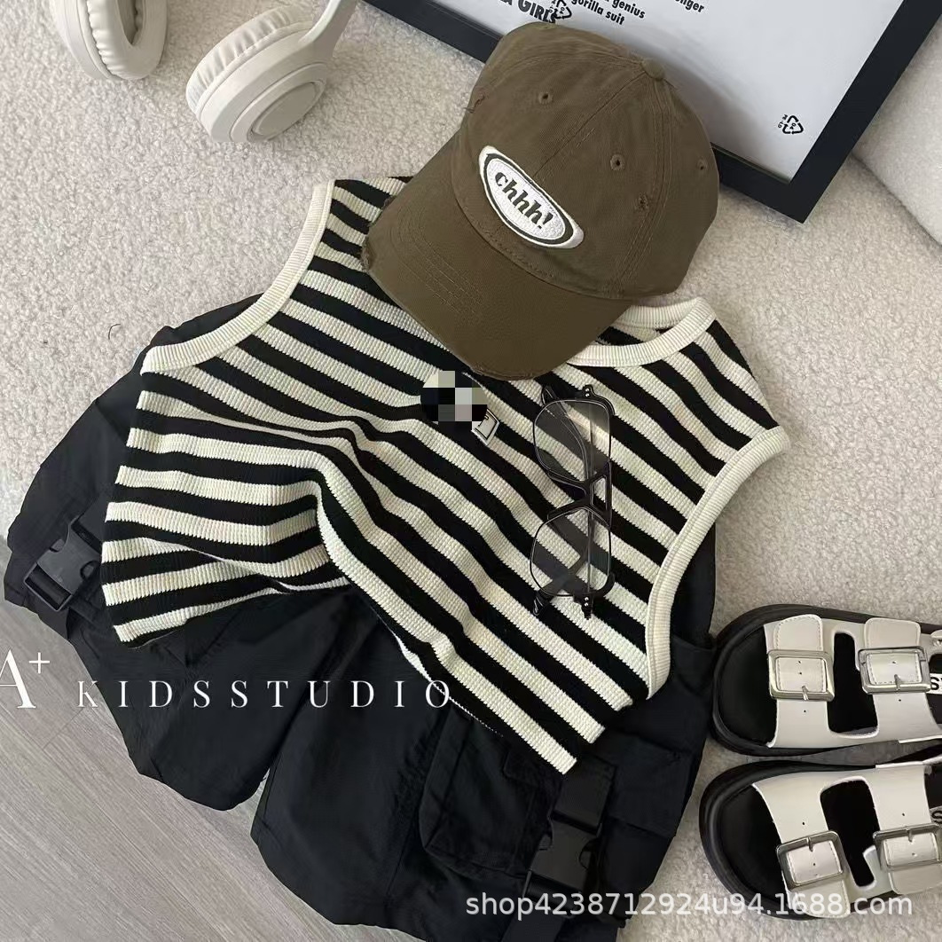 Children's vest set, summer boys' striped sleeveless T-shirt, 2025 new style boys' Korean-style cool and stylish work pants details Picture