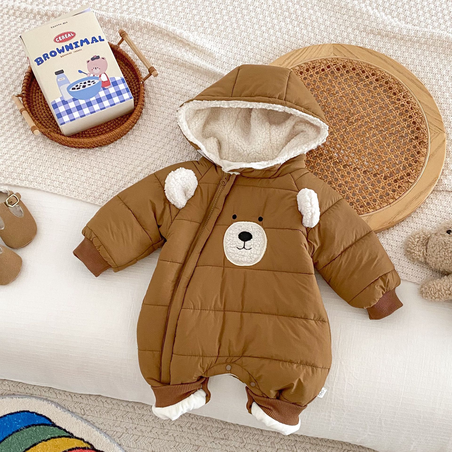Baby fleece jumpsuit, super cute hooded climbing suit for winter boys and girls aged 0-2, thick winter clothes for babies AL727 full figure