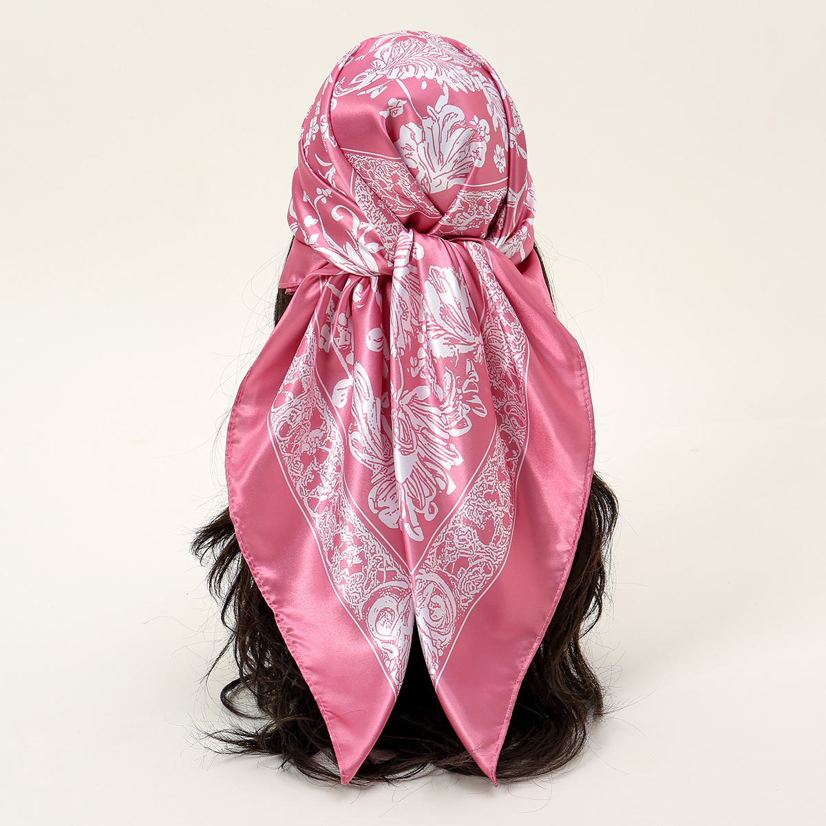 New European and American autumn and winter color-printed sun-protective silk scarves, 90CM large-sized ethnic headscarves for women in stock from the manufacturer full figure