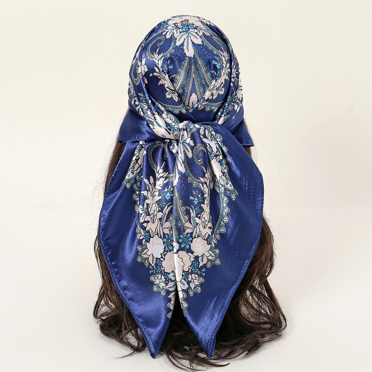 The popular 90CM large square scarf with ethnic style cashew nuts from Europe and America and the trendy street hip-hop headscarf from Xiyin are in stock for women details Picture