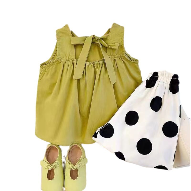 New summer children's clothing for girls 2024, a set of vests, sleeveless clothes, two-piece polka dot lantern pants Item Picture