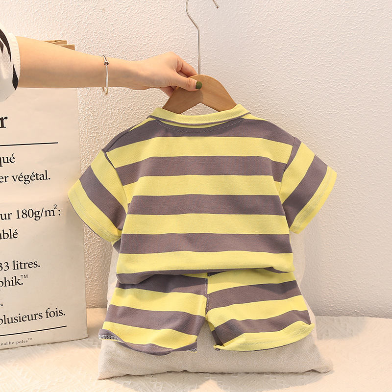 Boys' summer clothing, children's clothing, baby short-sleeved fashionable set, stylish and sporty two-piece set, new trendy for children aged 1 to 4 Application Scenario