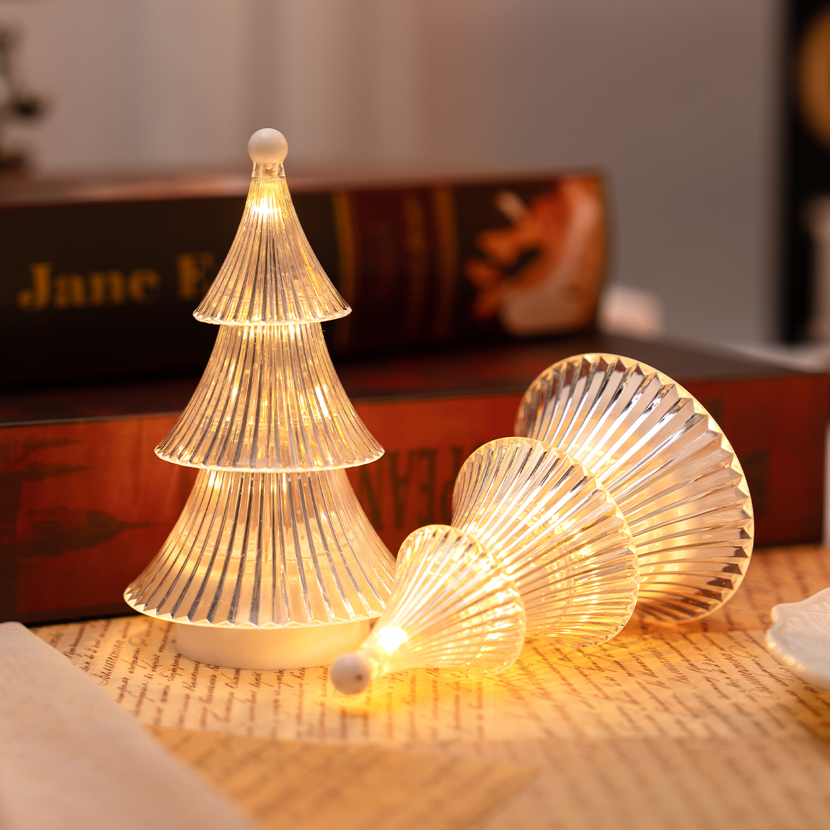 Douyin's hot-selling creative night lights, new birthday gifts, ambient lights for best friends, projection small table lamps, DIY simple decorative lights, mini table lamps, night lights, cute desktop bedside ambient lights, Linghua flowers Application Scenario