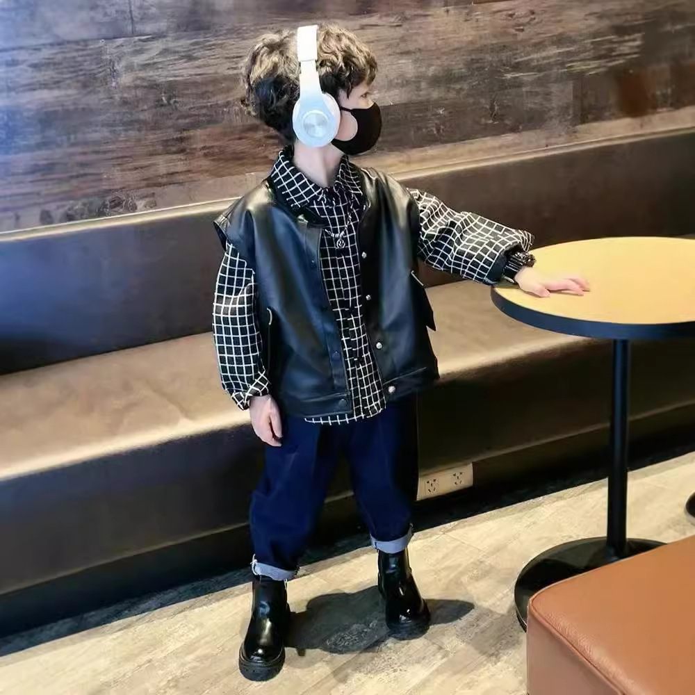 The 2024 autumn new leather vest three-piece boys' set, leather jacket, vest and shirt set, is fashionable and trendy for boys full figure