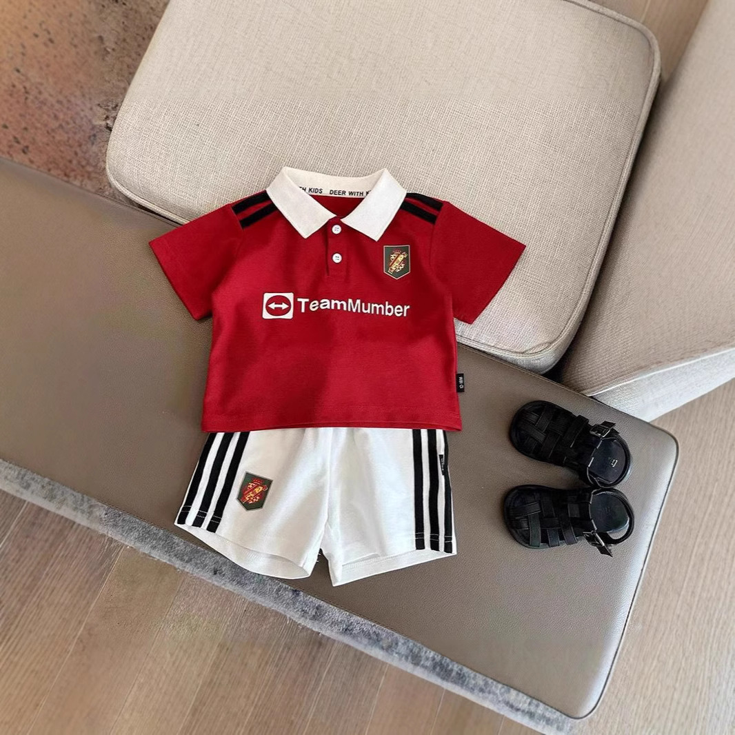 The new summer children's football uniform with stripes and webbing for boys, a two-piece lapel set, is trendy Item Picture