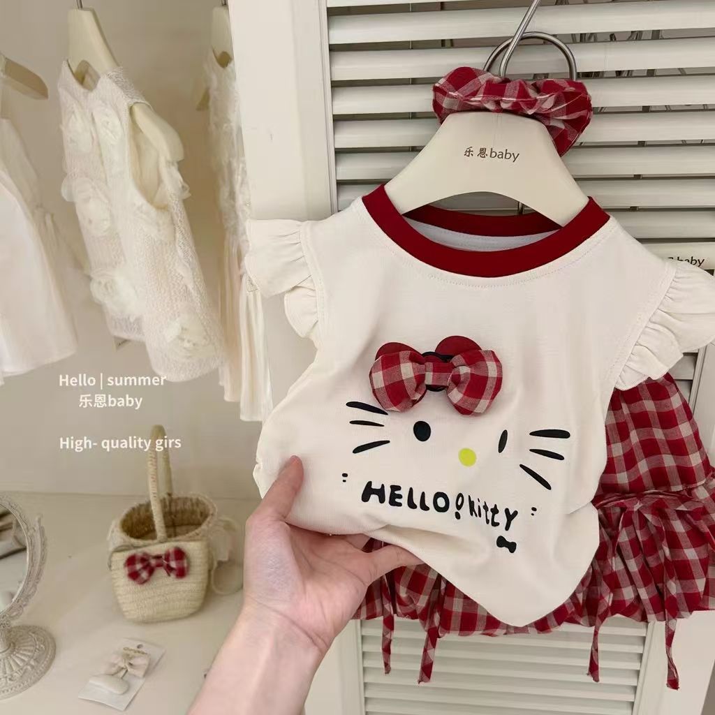 The new red KT cat bow vest and checkered set for girls' Summer is fashionable, stylish and cute details Picture