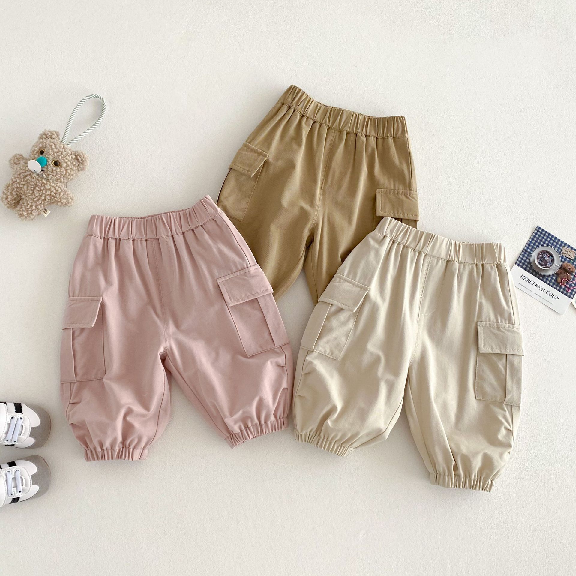 Solid-color workwear pants for children, 0-5 years old, 2025 new spring trendy boys' fashionable casual pants, baby spring pants full figure