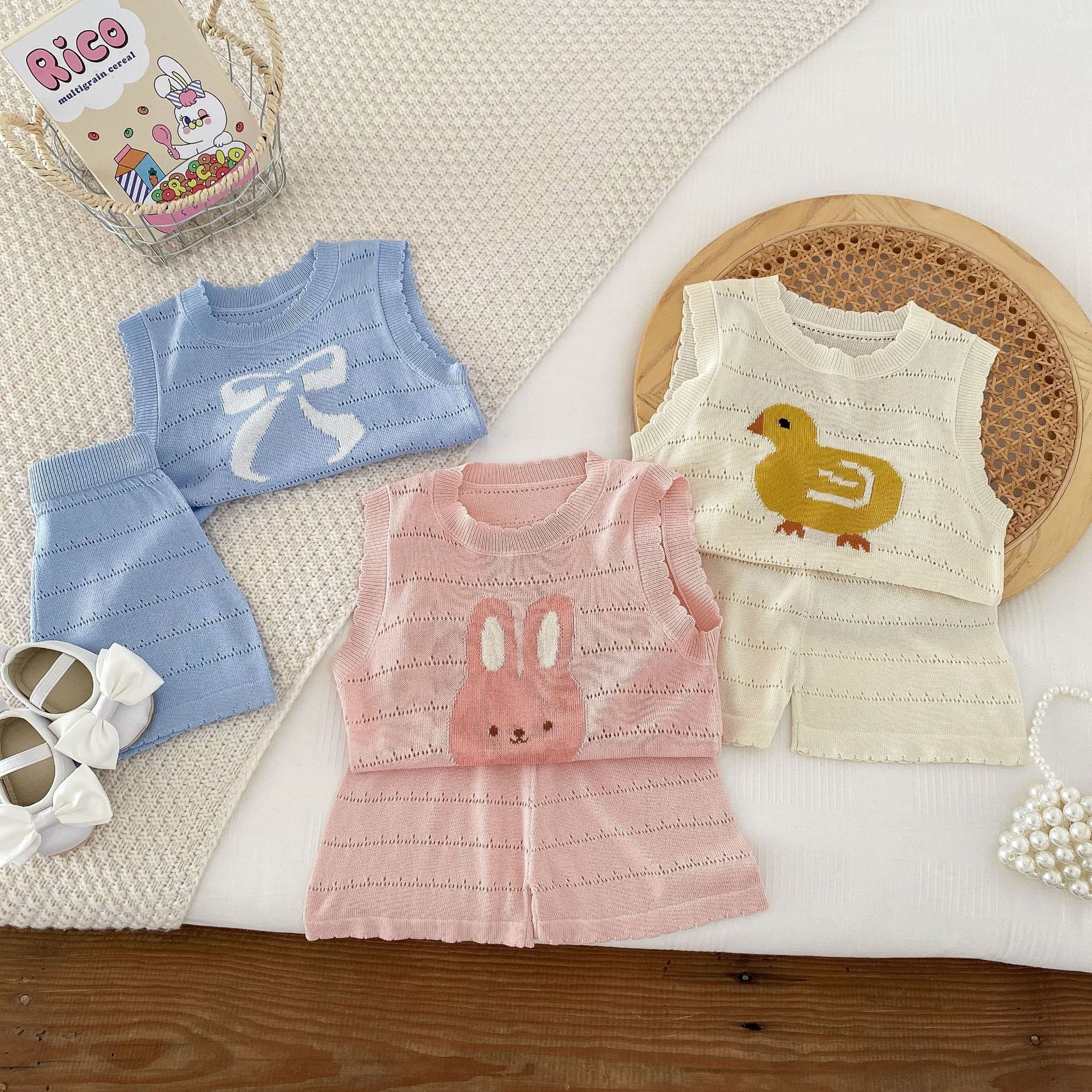 Customized Link: Children's knitted set, 0-5 years old girls' sleeveless top, boys' shorts two-piece set, thin AT132 full figure