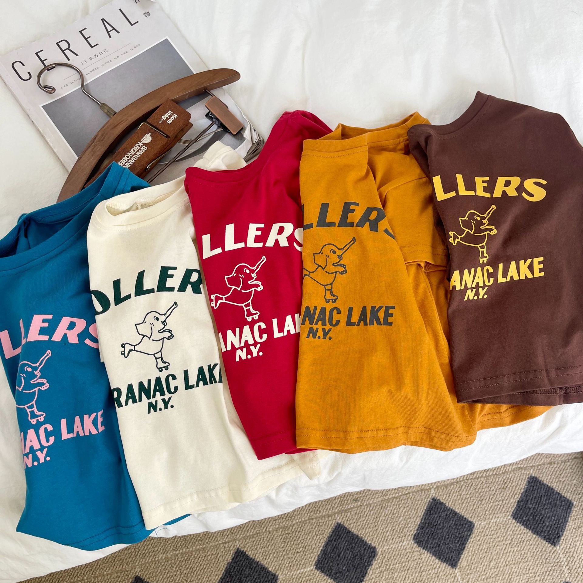 Boys' patchwork cartoon T-shirt, 2-7 years old, 2023 Summer new style baby letter top, children's little kids summer wear Application Scenario