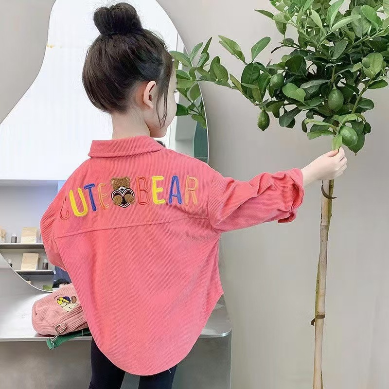 Girls' long-sleeved spring and autumn shirts, Korean-style corduroy shirts for small and medium-sized children, fashionable children's autumn top coats, trendy full figure
