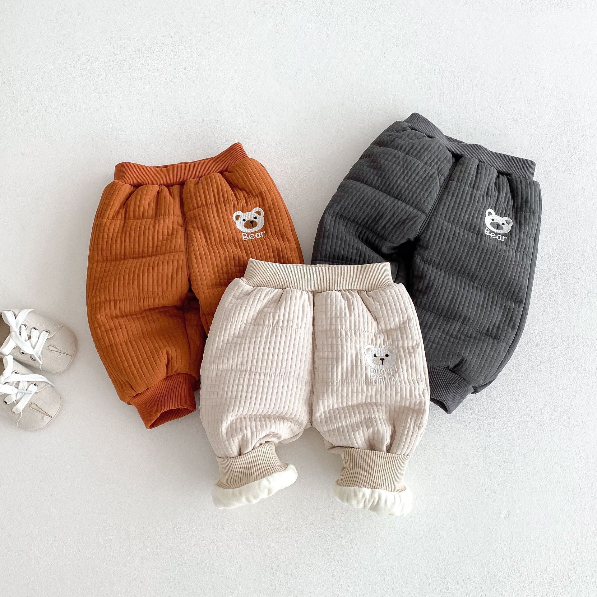 Korean children's casual pants for 0-5 years old winter babies embroidered cotton-padded tapered long pants, winter warm pants AK203 details Picture