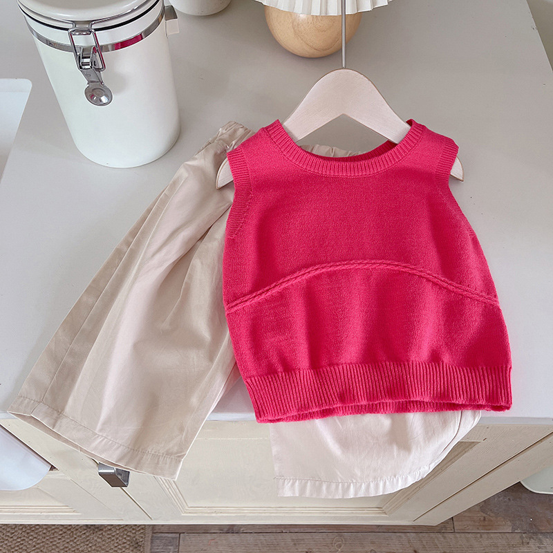 Girls' Set 2024 Summer Edition: Korean-style stylish knitted niche design vest, trendy children's casual sleeveless top full figure