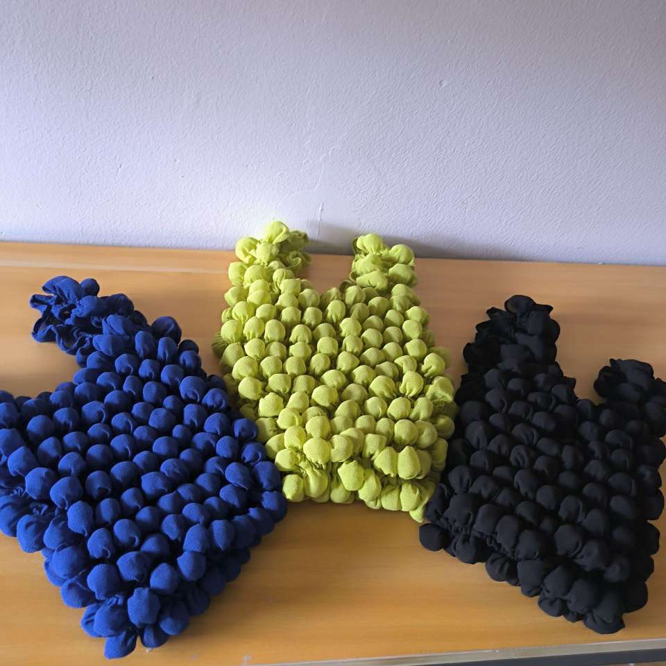 Japanese and Korean bestsellers: grape bags, magic bags, bubble bags, durian bags, pineapple bags, fashionable women's bags, multi-functional handbags, versatile women's bags, and trendy new products Item Picture