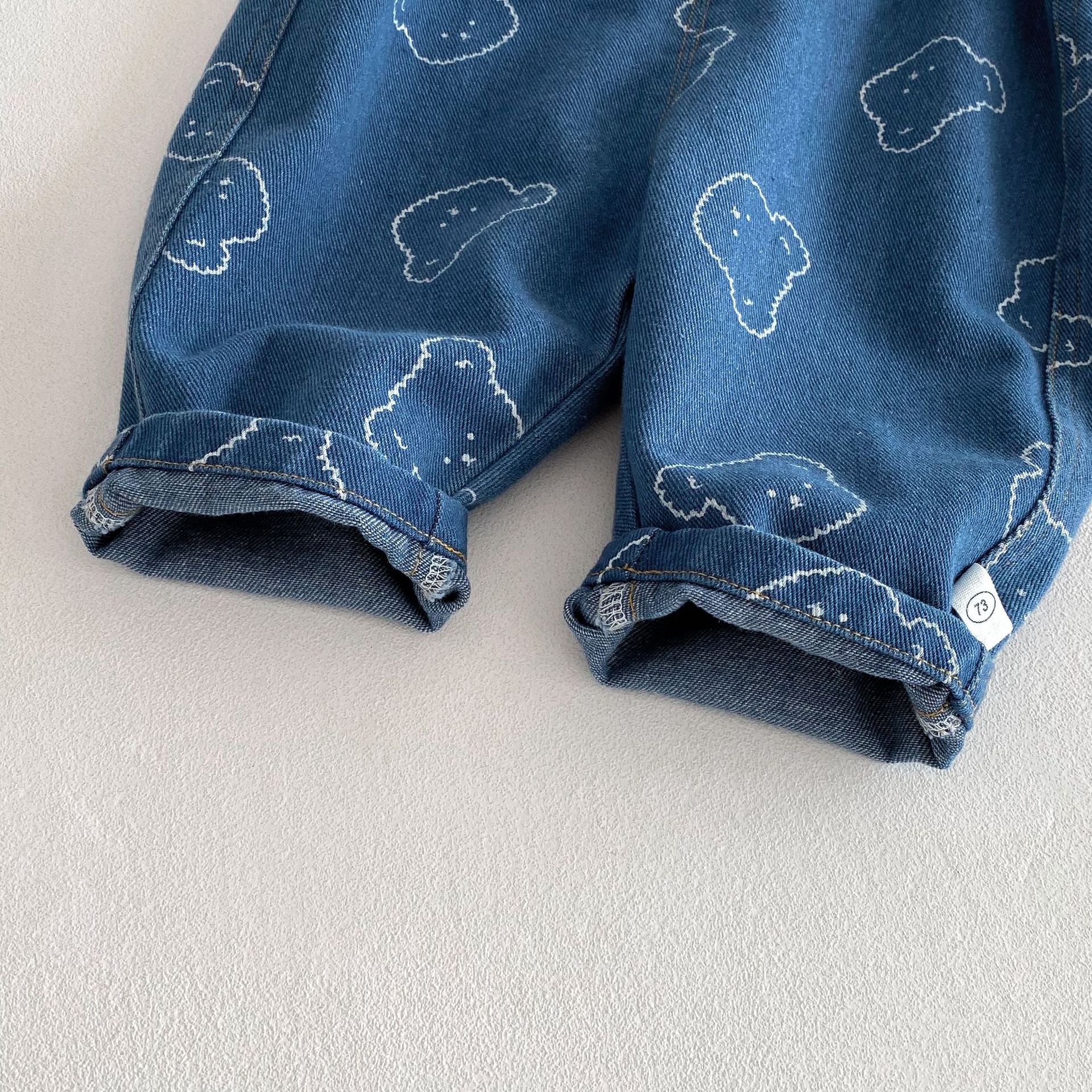 Children's bear overalls 2025 new Spring full-length cartoon jeans for boys, baby Korean-style spring pants Application Scenario
