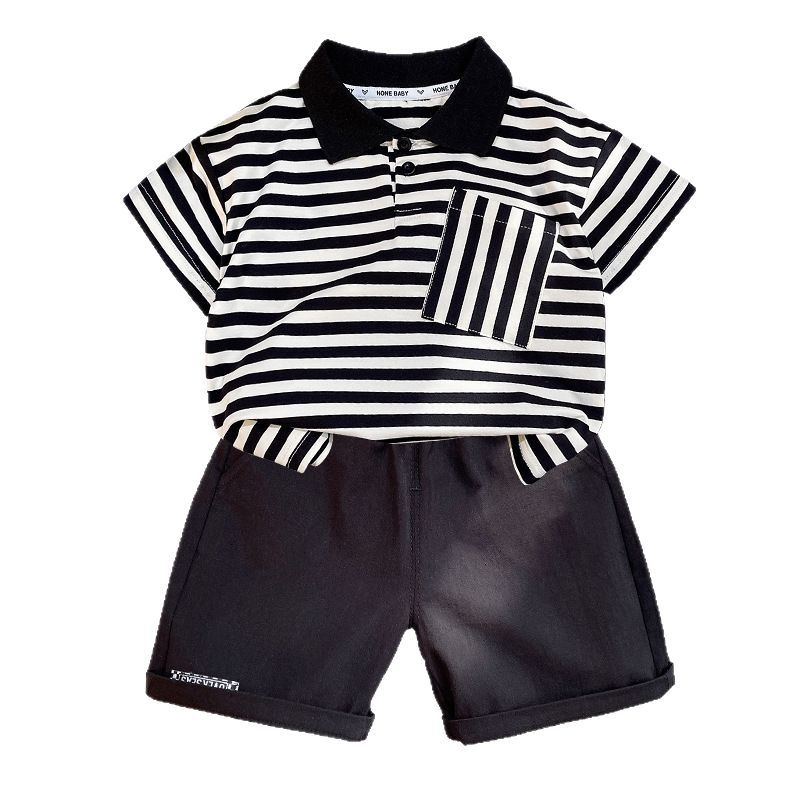 A new cool and stylish short-sleeved striped polo shirt for boys in summer 2024 Item Picture