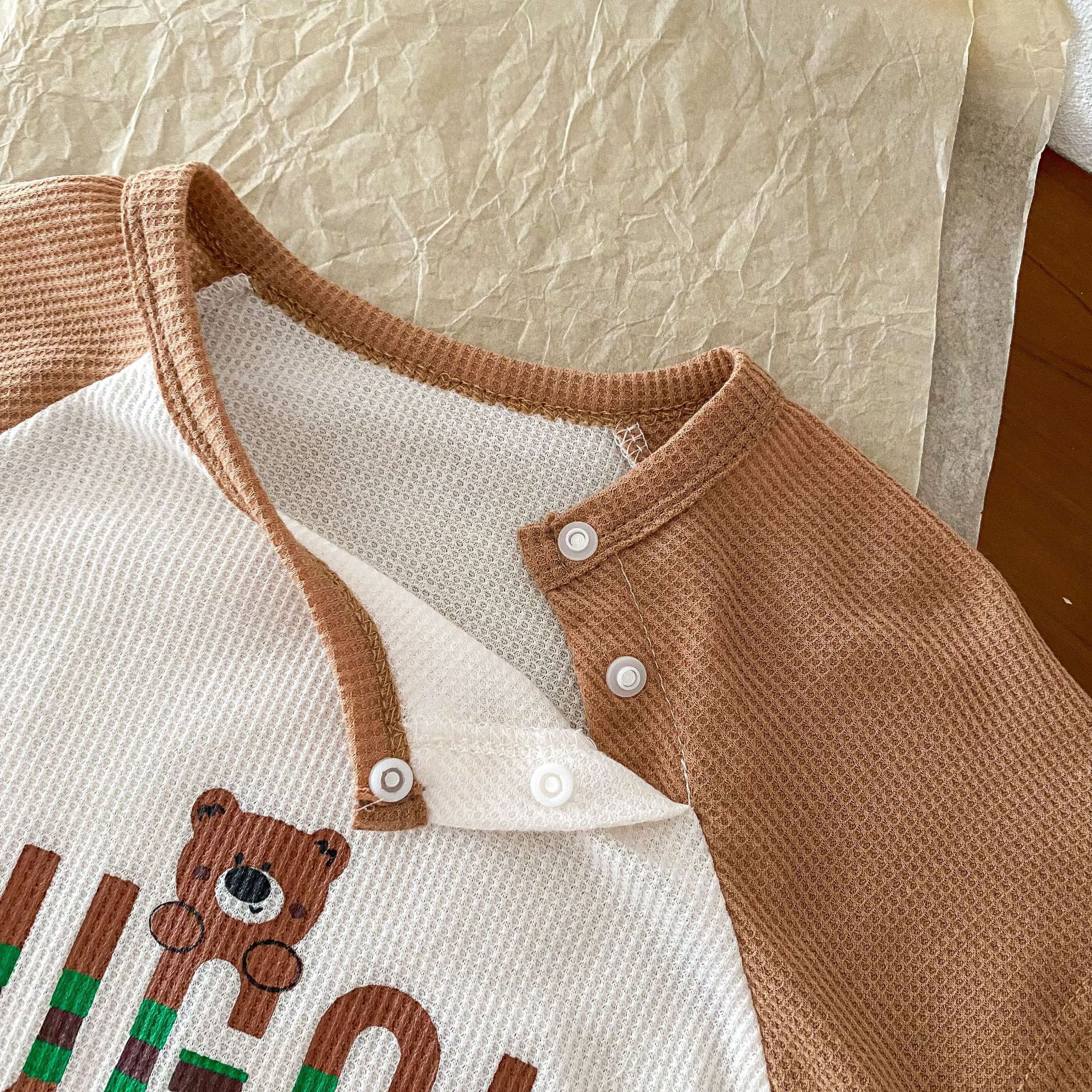 Baby letter Ha Yi, 0-2 years old summer boy and girl cartoon bear one-piece suit, baby wrap coat trendy AL546 Specification drawing