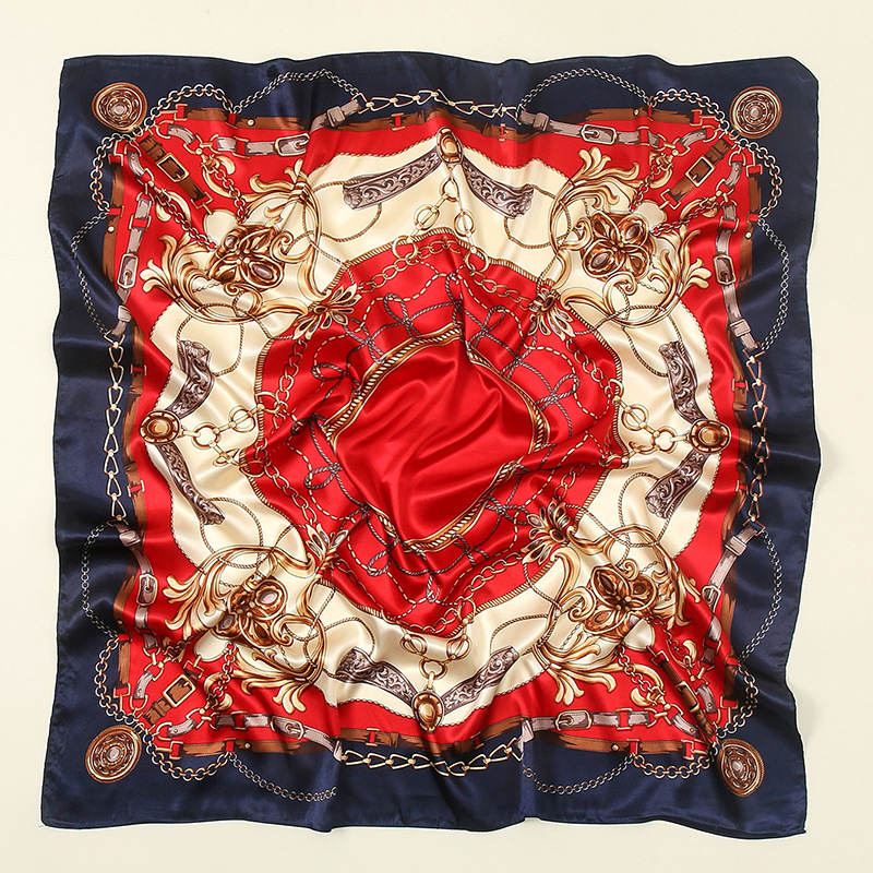 A new European and American chain rope printed headscarf with elegant style, a 90cm large silk scarf imitating silk details Picture