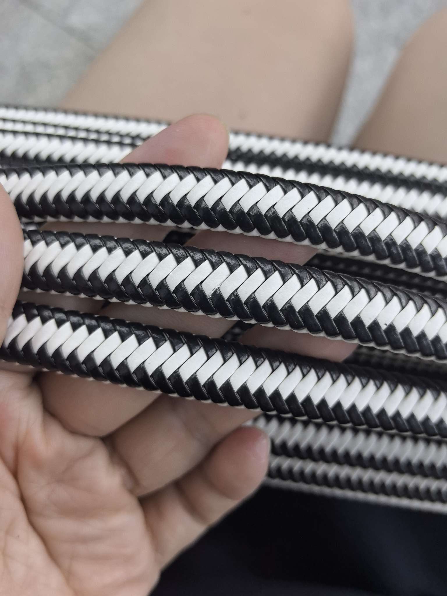 皮革编织手链编织项链绳手链绳钥匙扣编织绳发带蝴蝶结绳子发发夹绳子冬天毛绒娃娃纺织皮革皮标PE布耐用手工制作白底实物图