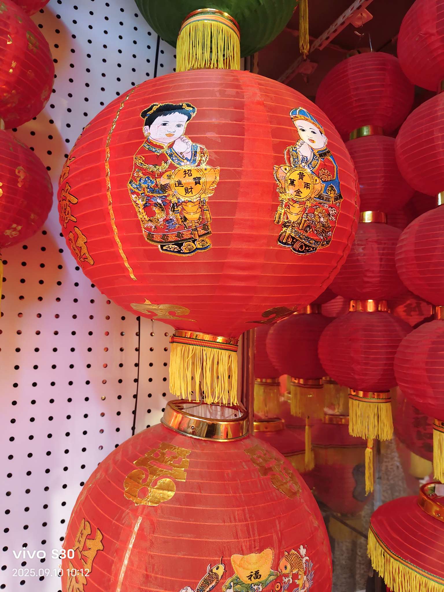 Steel wire lanterns, string lanterns, festival lanterns, new styles, old styles, welcome to order