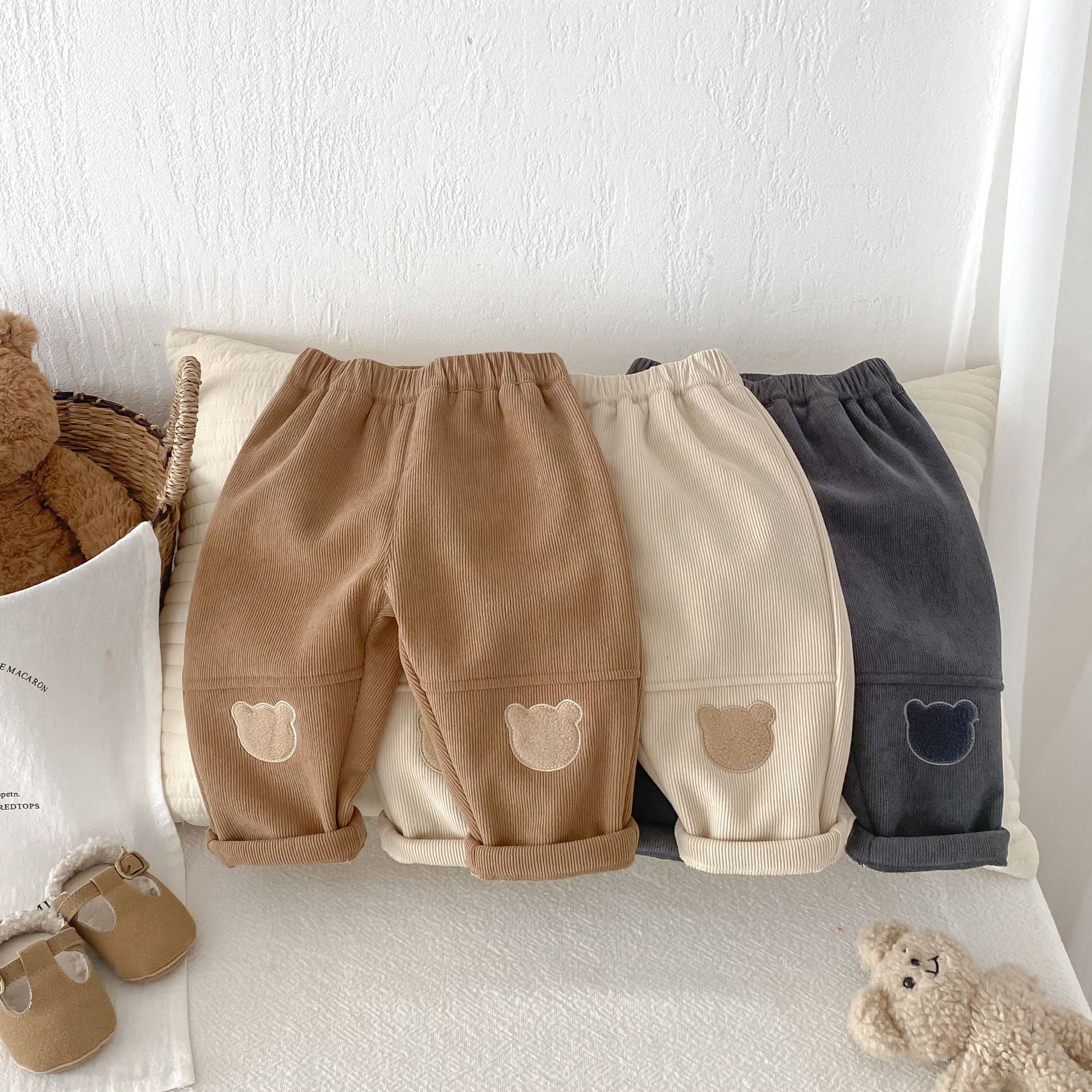 Children's corduroy pants Winter Class a Korean version boys' patch and fleece pants Baby bear casual pants Trend AK510 details Picture