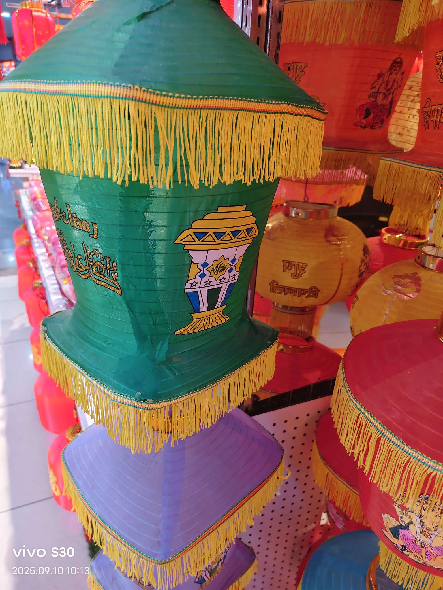 Steel wire lanterns, string lanterns, festival lanterns, new styles, old styles, welcome to order Application Scenario