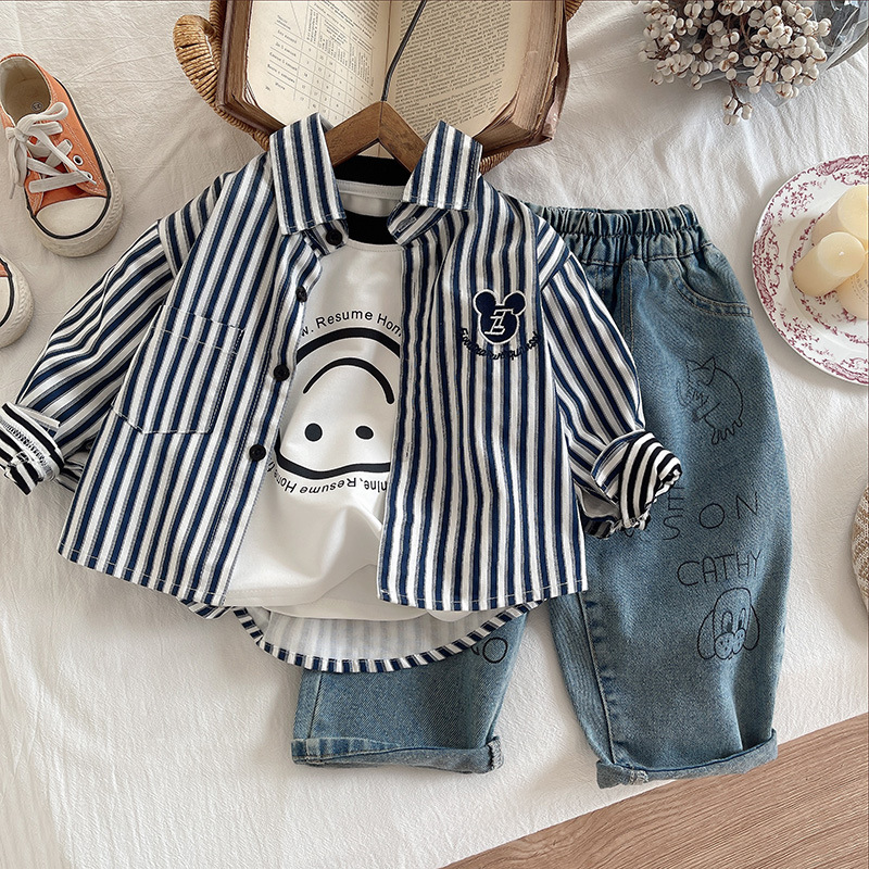25 Trendy Little Kids Spring and Autumn Long-sleeved Fake two-piece T-shirt Boy Boy Set, striped shirt Boy Korean-style jeans Three-piece set full figure