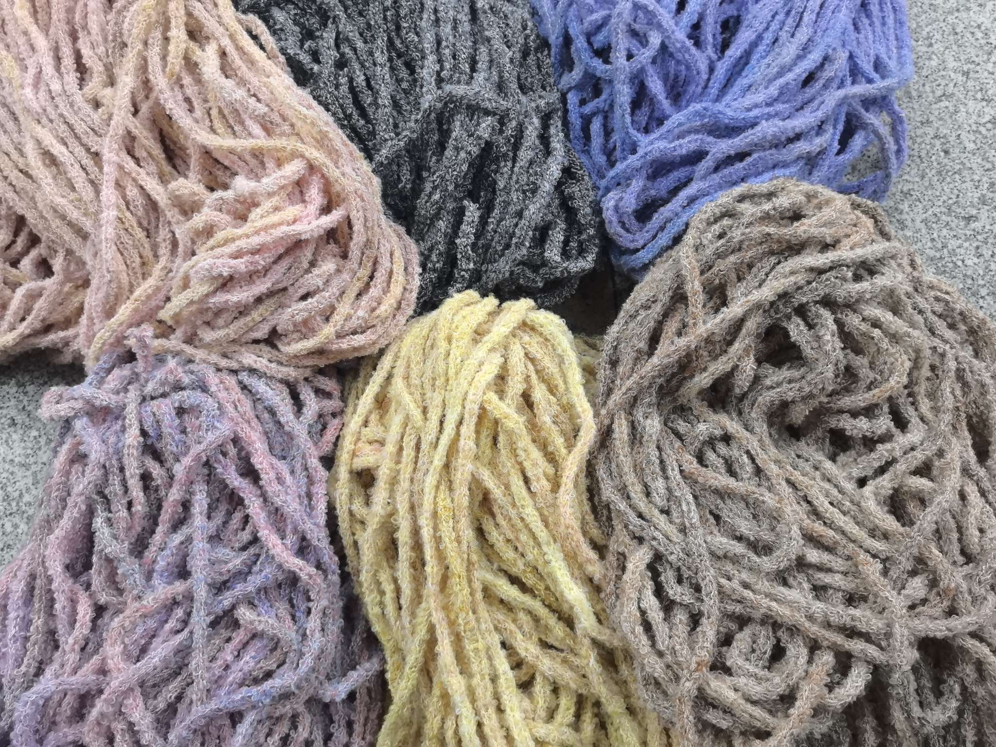 毛线编织项链绳手链绳钥匙扣编织绳发带蝴蝶结绳子发发夹绳子冬天毛绒娃娃纺织皮革皮标PE布耐用手工制作多用途装饰材料工艺优质