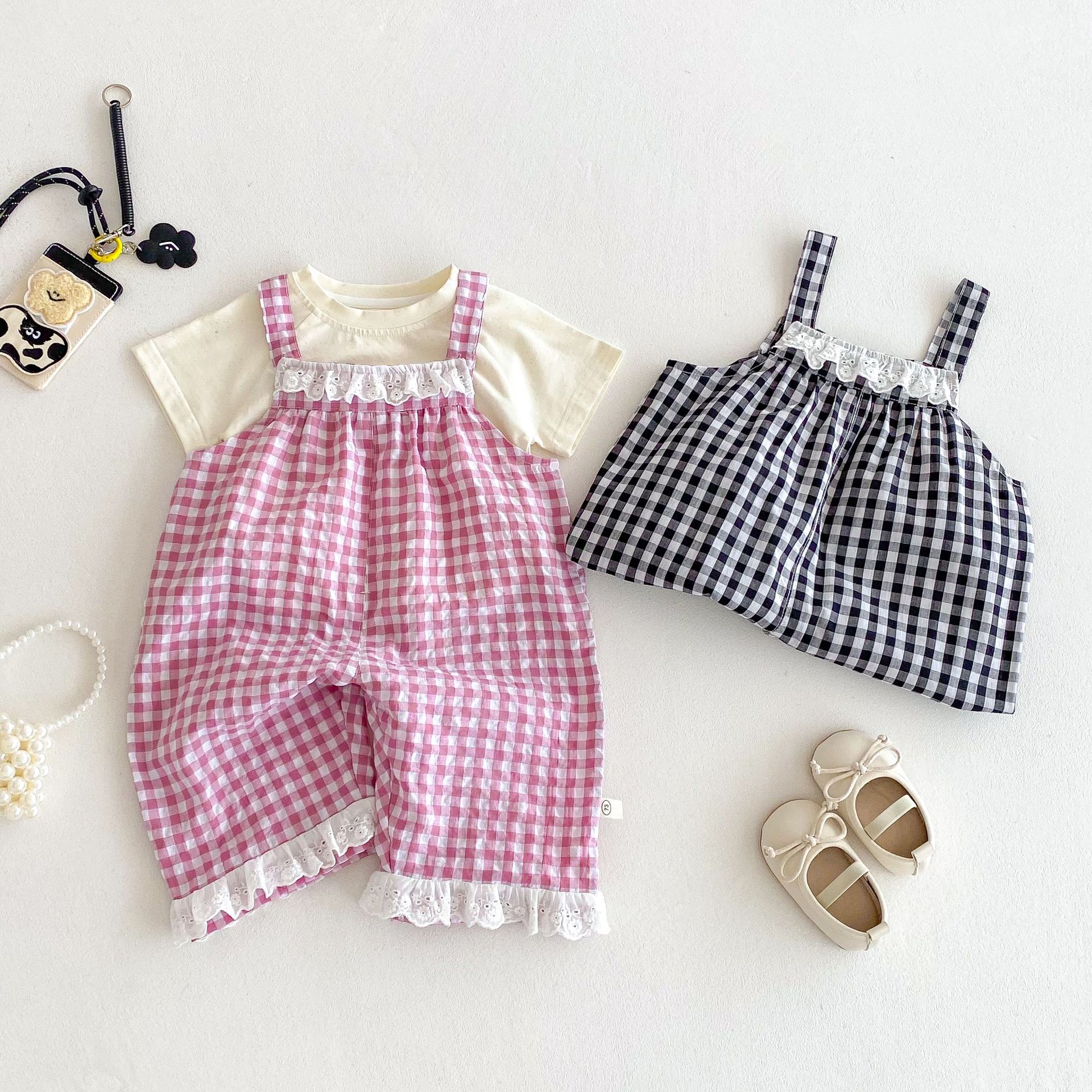 Baby checkered overalls 2025 new style summer baby stylish Korean-style casual pants Children's summer lace pants Specification drawing