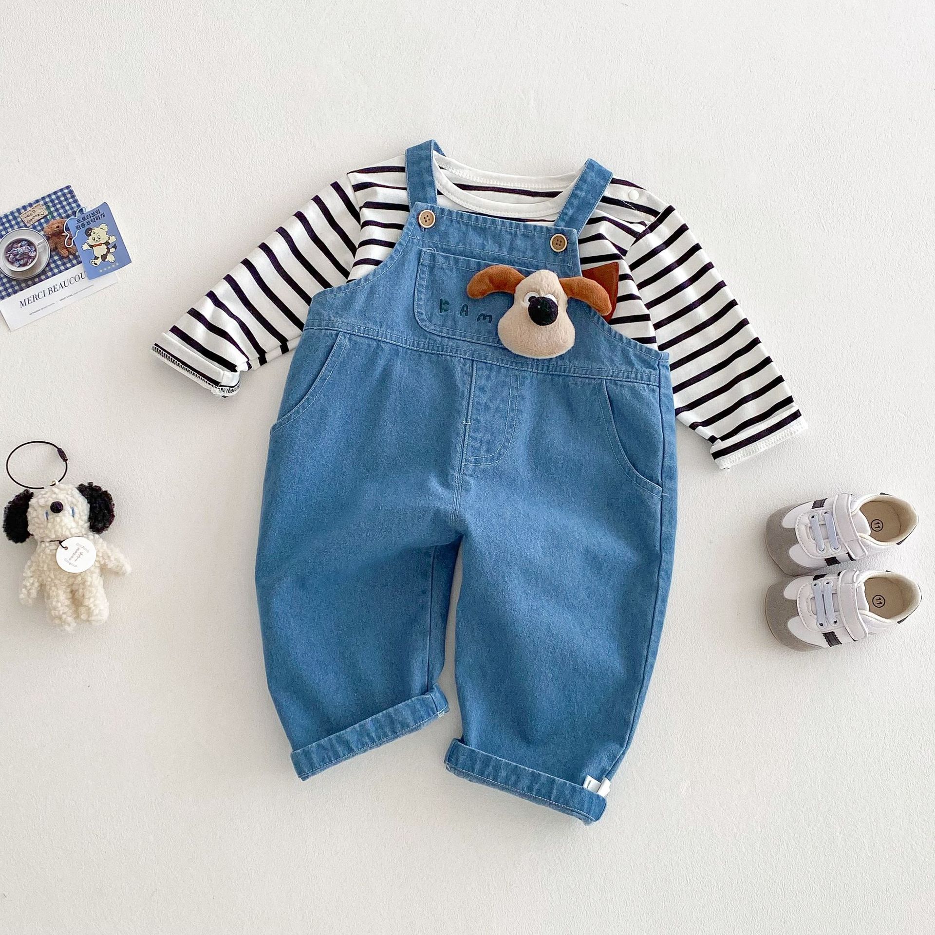 Children's cartoon overalls, 0-5 years old spring boys' fashionable Korean soft jeans, baby pants trend AK453 details Picture