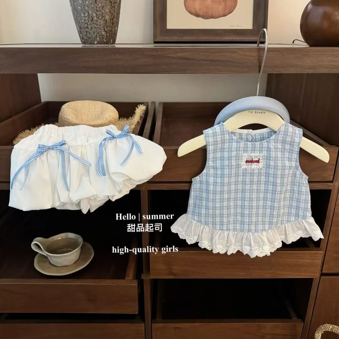 New summer set for girls 2025: Stylish Children's checkered vest, baby two-piece set, shorts, princess style bestseller full figure