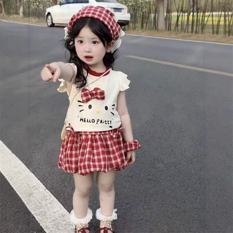 The new red KT cat bow vest and checkered set for girls' Summer is fashionable, stylish and cute Item Picture