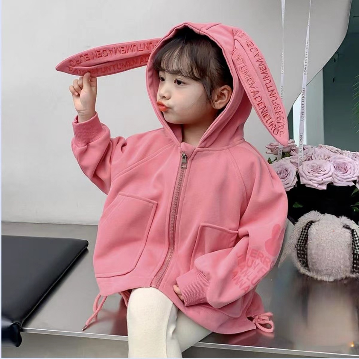 Rabbit ears Pink coat, hooded, baby girl, sweet, cute, stylish top for little kids, fashionable autumn outfit Application Scenario